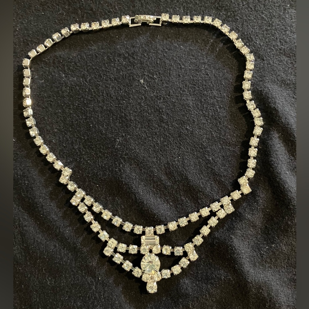 Vintage Silver Rhinestone Necklace